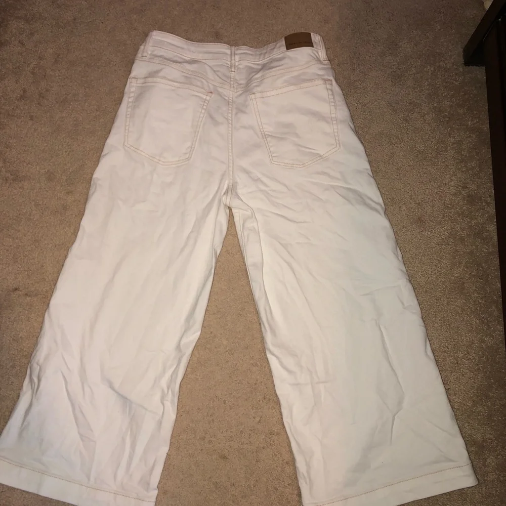 American Eagle Jeans - Picture 3 of 9